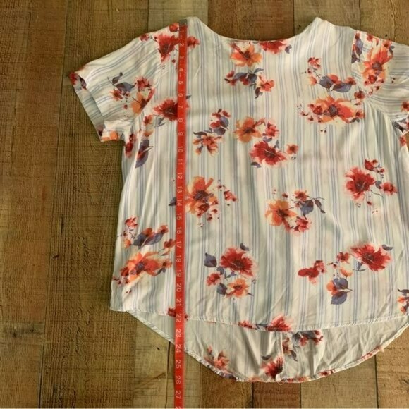 Red by BKE womens blue and white striped short sleeve top with Fred flowers -L - Picture 3 of 9